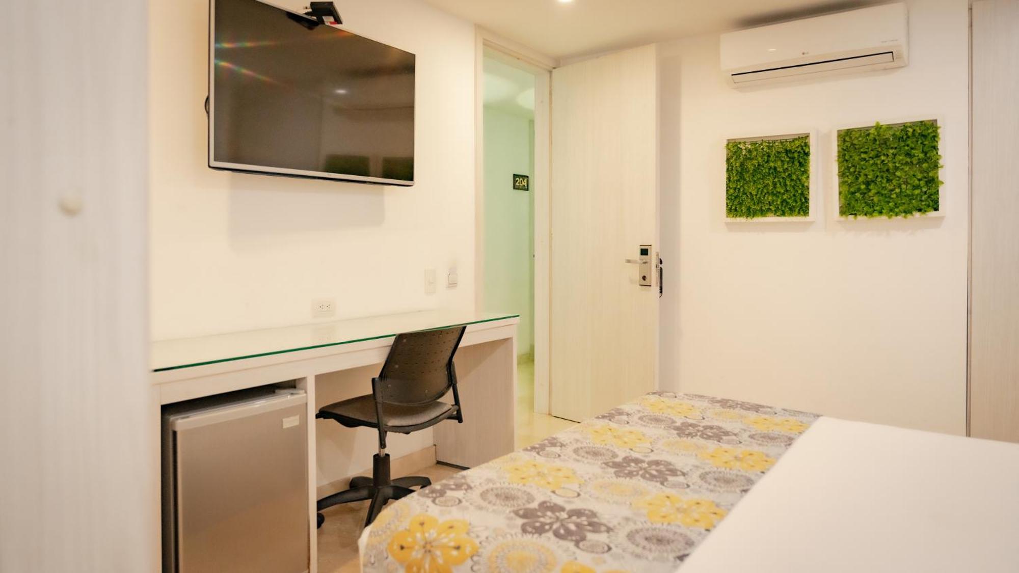Hotel Madeiro เมเดยิน ภายนอก รูปภาพ