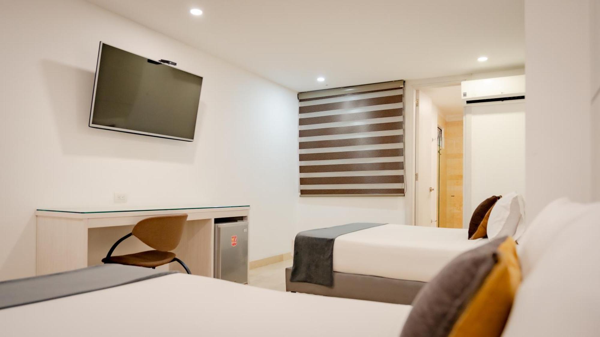 Hotel Madeiro เมเดยิน ภายนอก รูปภาพ