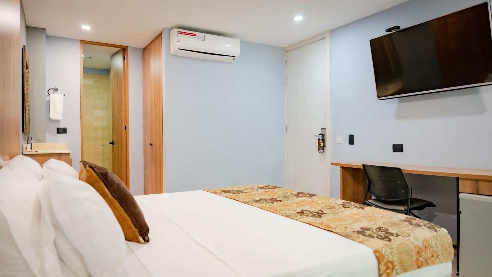 Hotel Madeiro เมเดยิน ภายนอก รูปภาพ