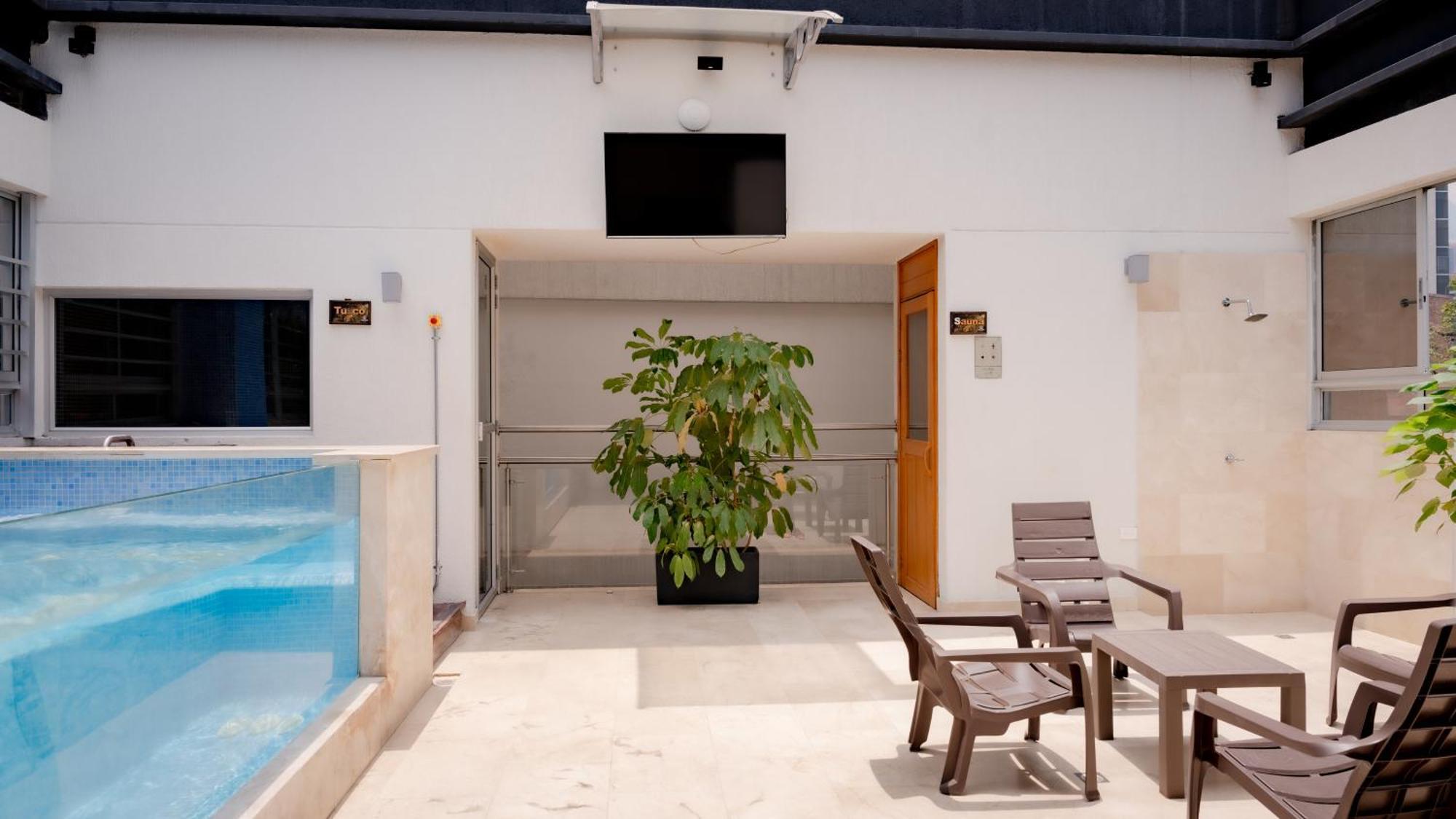 Hotel Madeiro เมเดยิน ภายนอก รูปภาพ