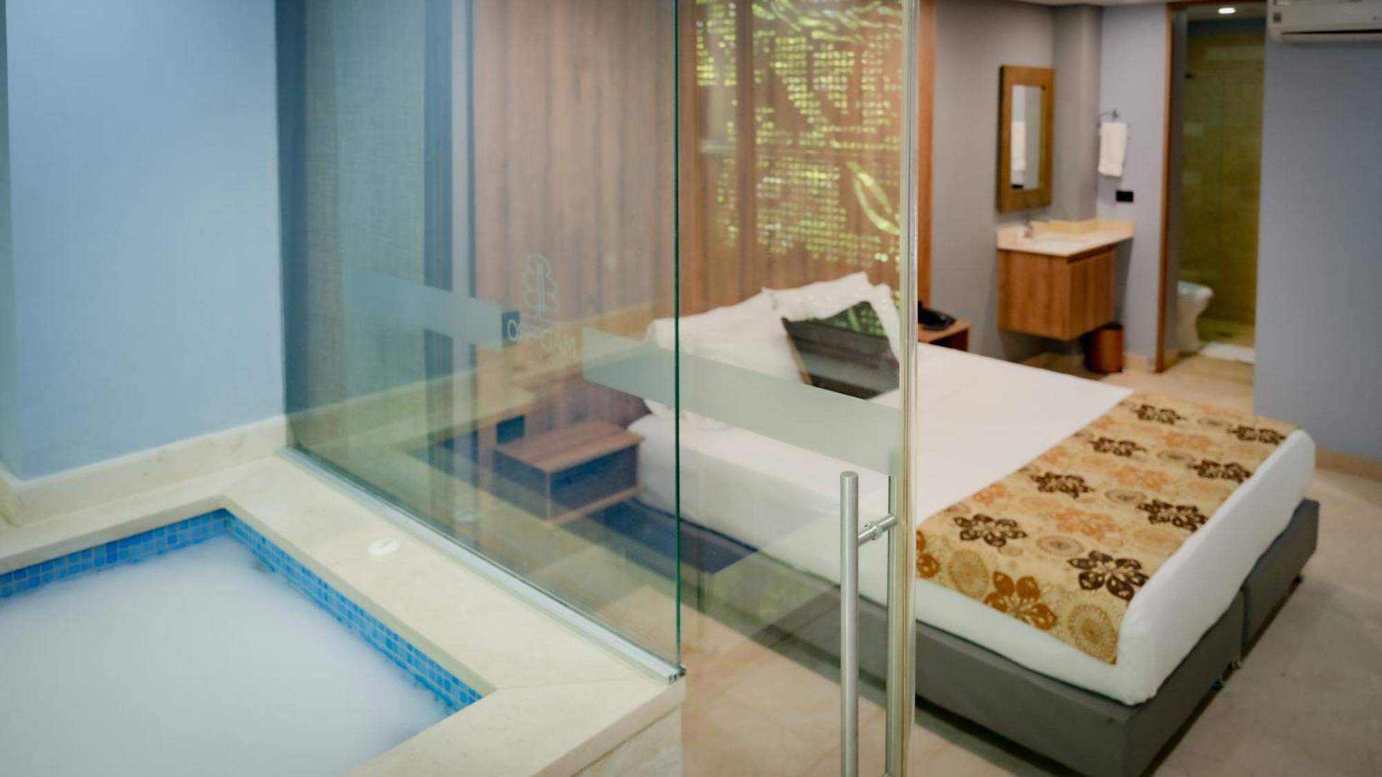 Hotel Madeiro เมเดยิน ภายนอก รูปภาพ