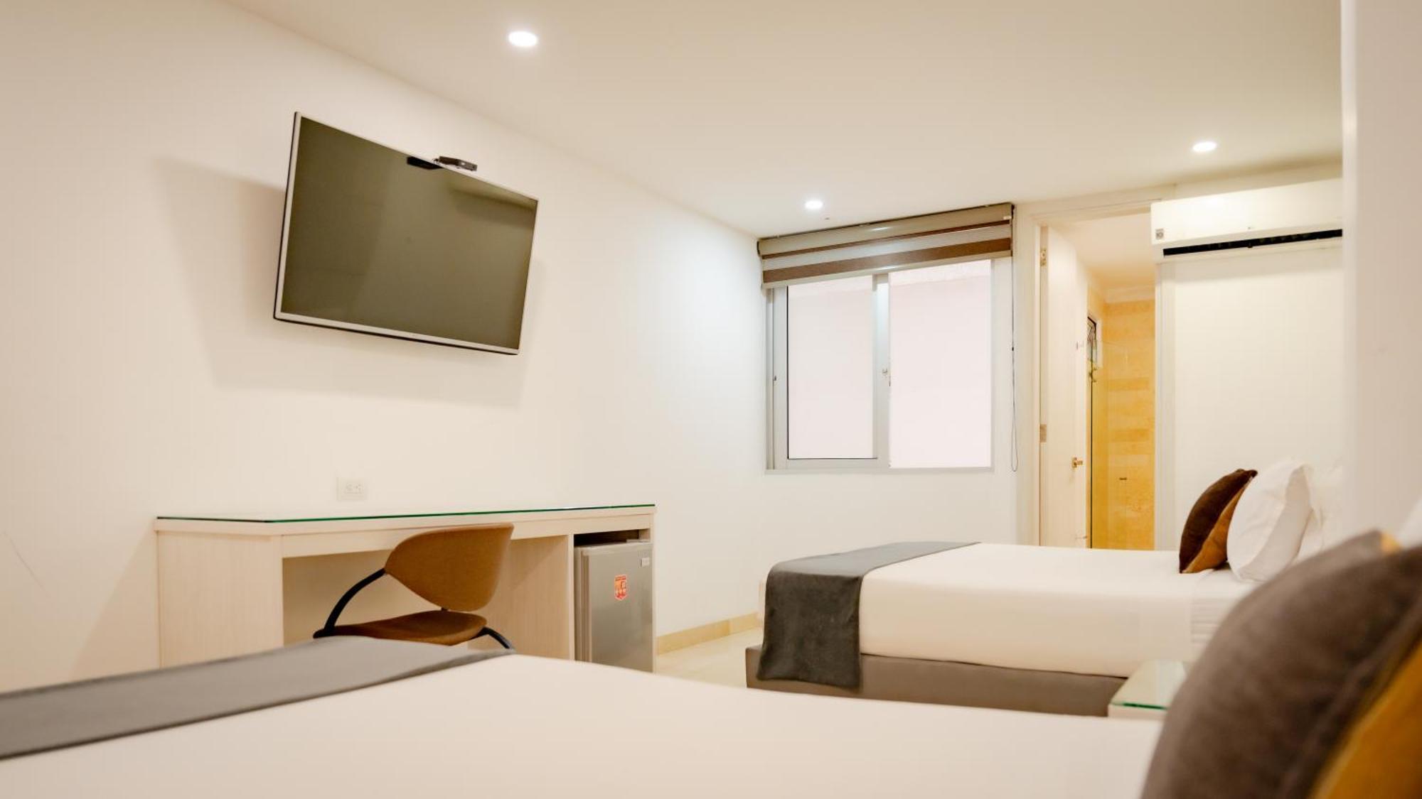 Hotel Madeiro เมเดยิน ภายนอก รูปภาพ
