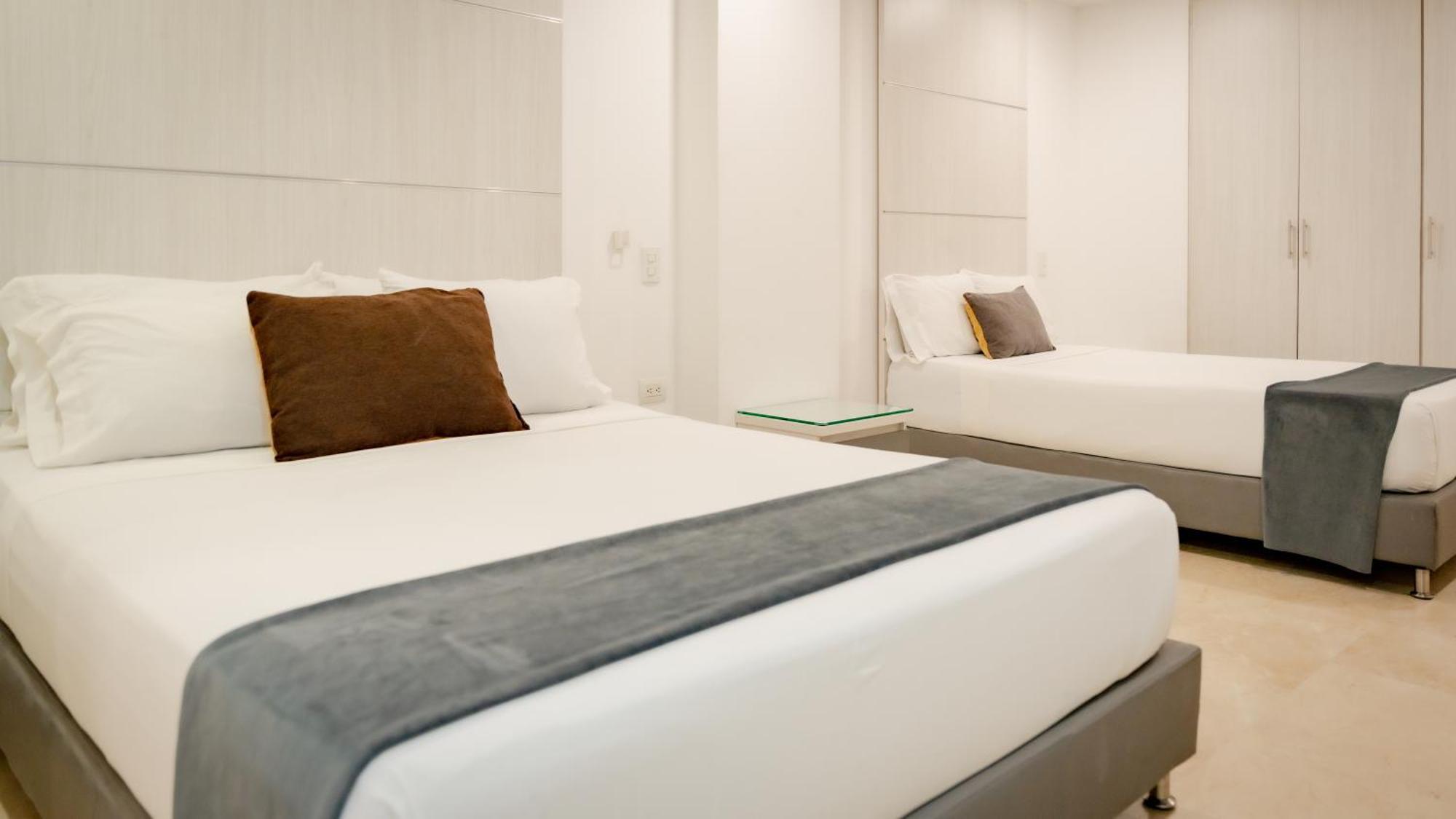 Hotel Madeiro เมเดยิน ภายนอก รูปภาพ